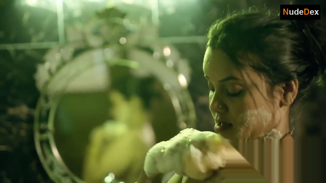 Priya Gamre in Matki Part 2, photo 24