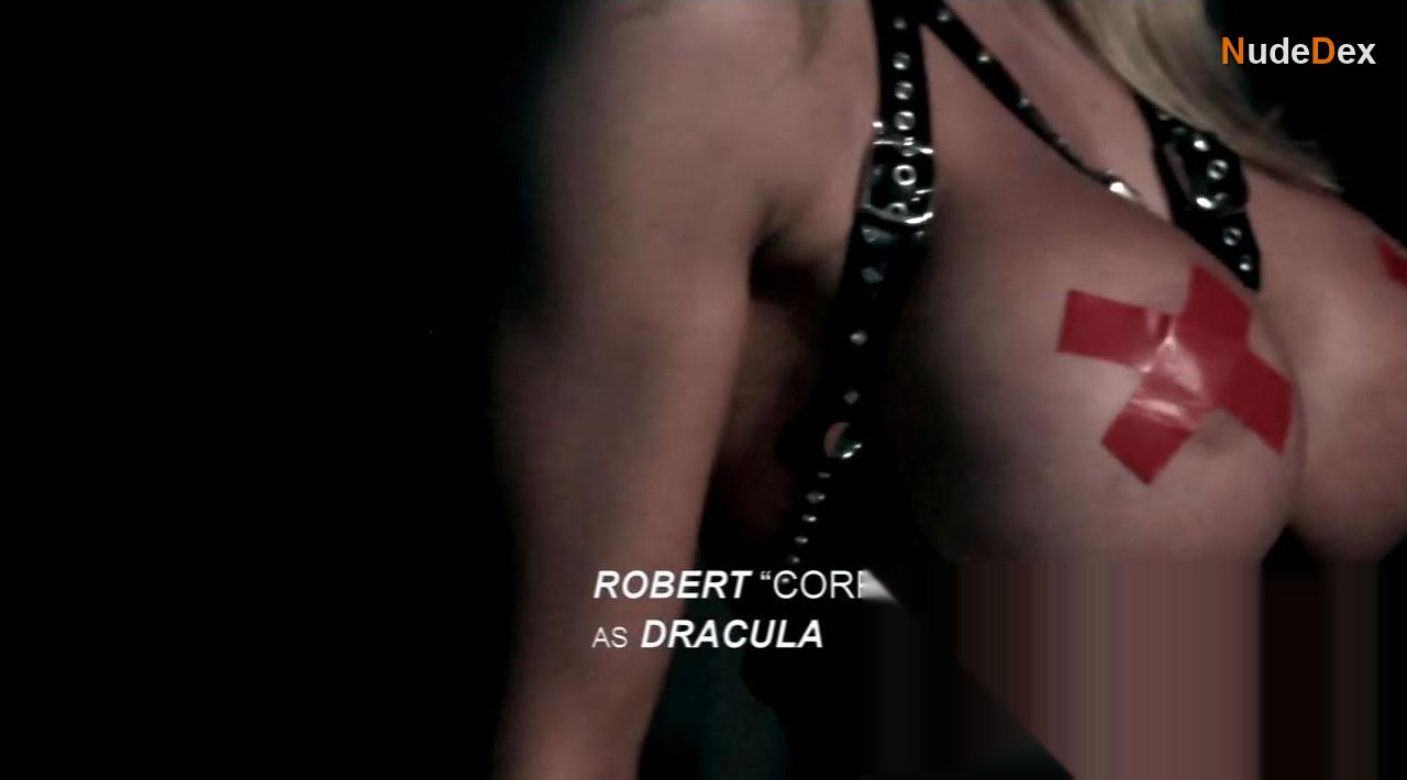 Puma Swede in Dracula In A Women S Prison, photo 2
