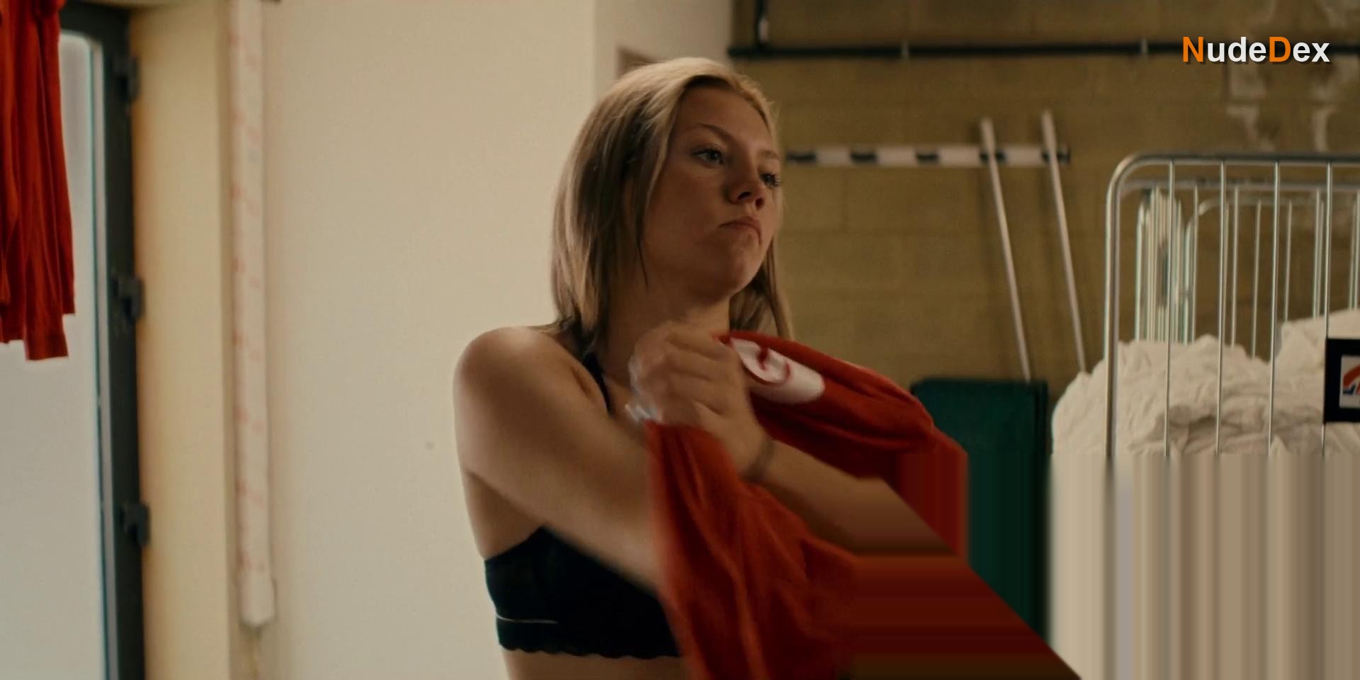 Purdey Lombet in It S Raining In The House, photo 6