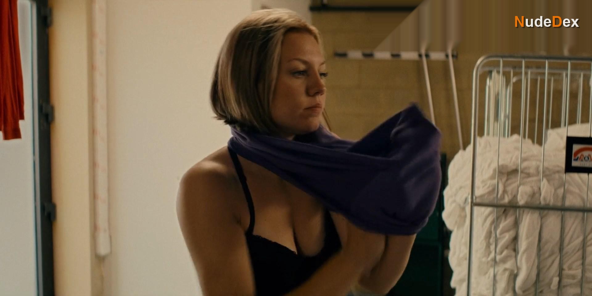Purdey Lombet in It S Raining In The House, photo 12
