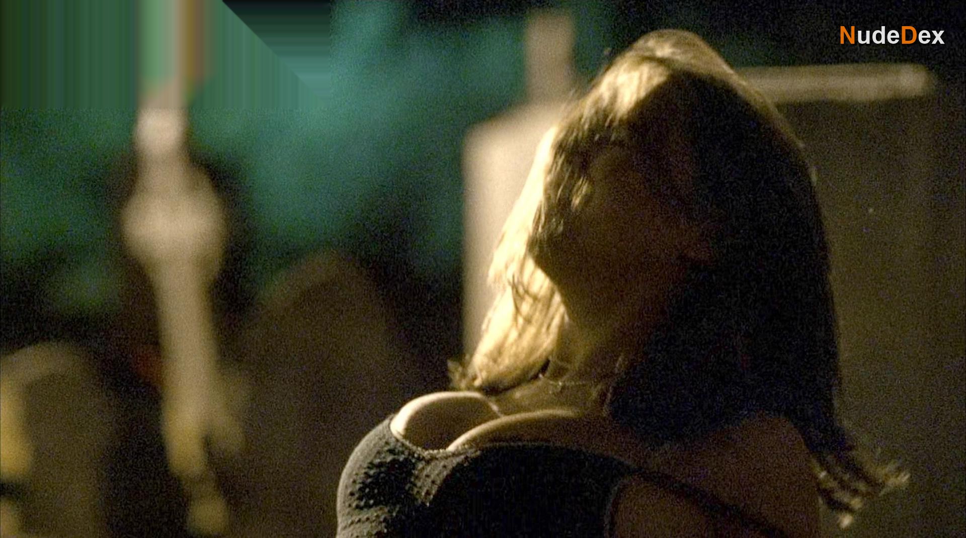 Rachael Leigh Cook in 11 14, photo 4