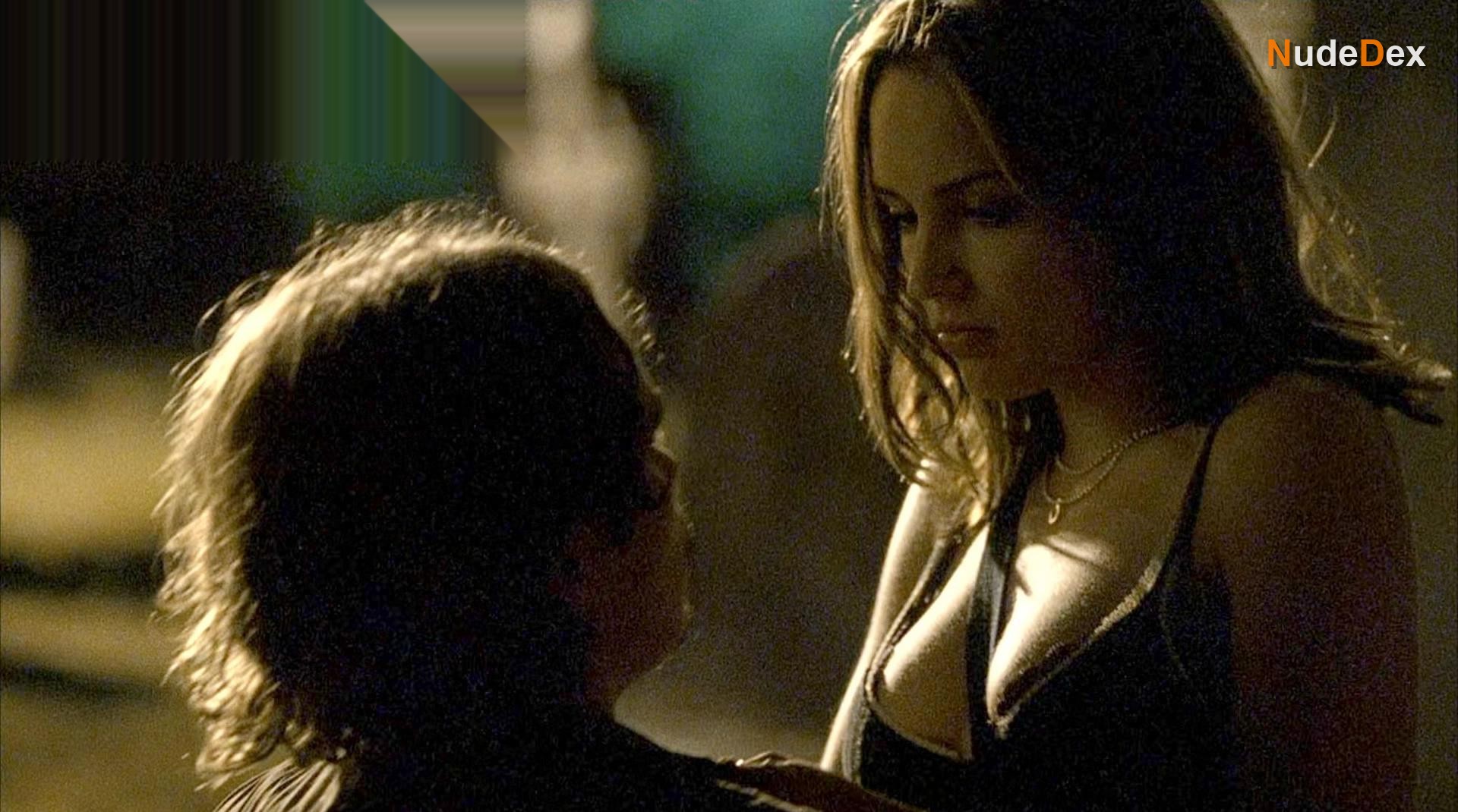 Rachael Leigh Cook in 11 14, photo 6