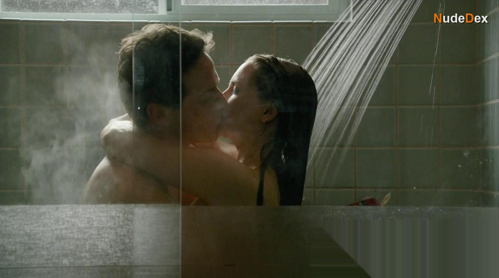 Rachael Leigh Cook in Perception, photo 3