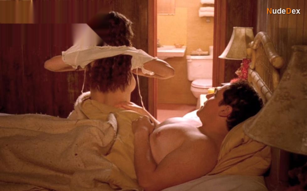 Rachael Leigh Cook in The Big Empty, photo 6