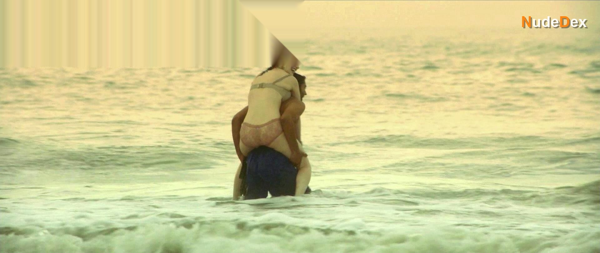 I'm Obsessed With You in I M Obsessed With You, photo 6