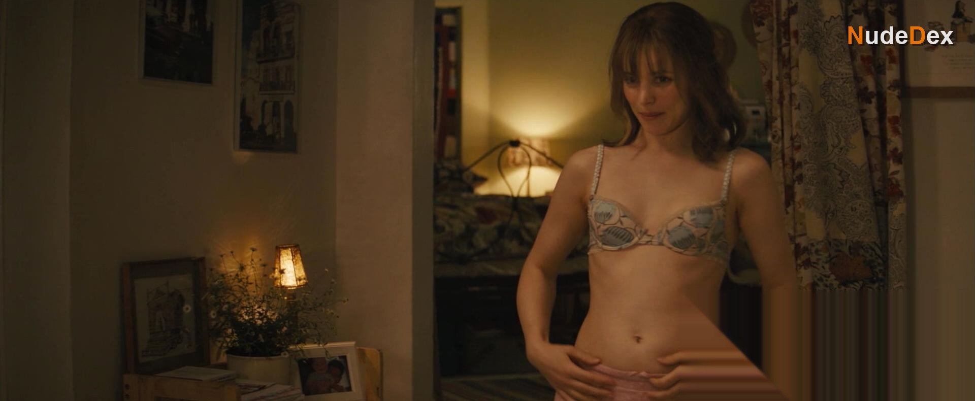 Rachel Mcadams in About Time, photo 3