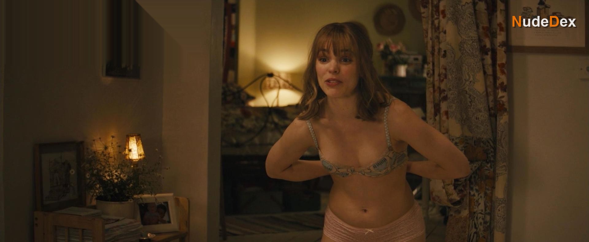 Rachel Mcadams in About Time, photo 5