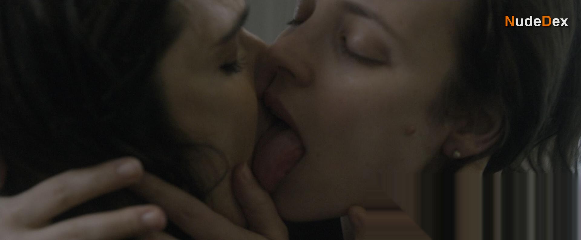 Rachel Mcadams in Disobedience, photo 10