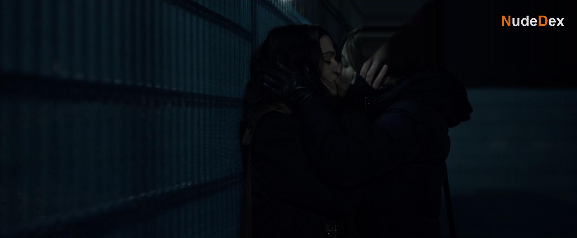 Rachel Mcadams in Disobedience, photo 13