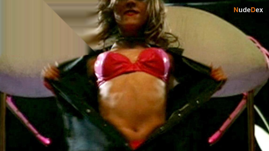 Rachel Mcadams in The Hot Chick, photo 8