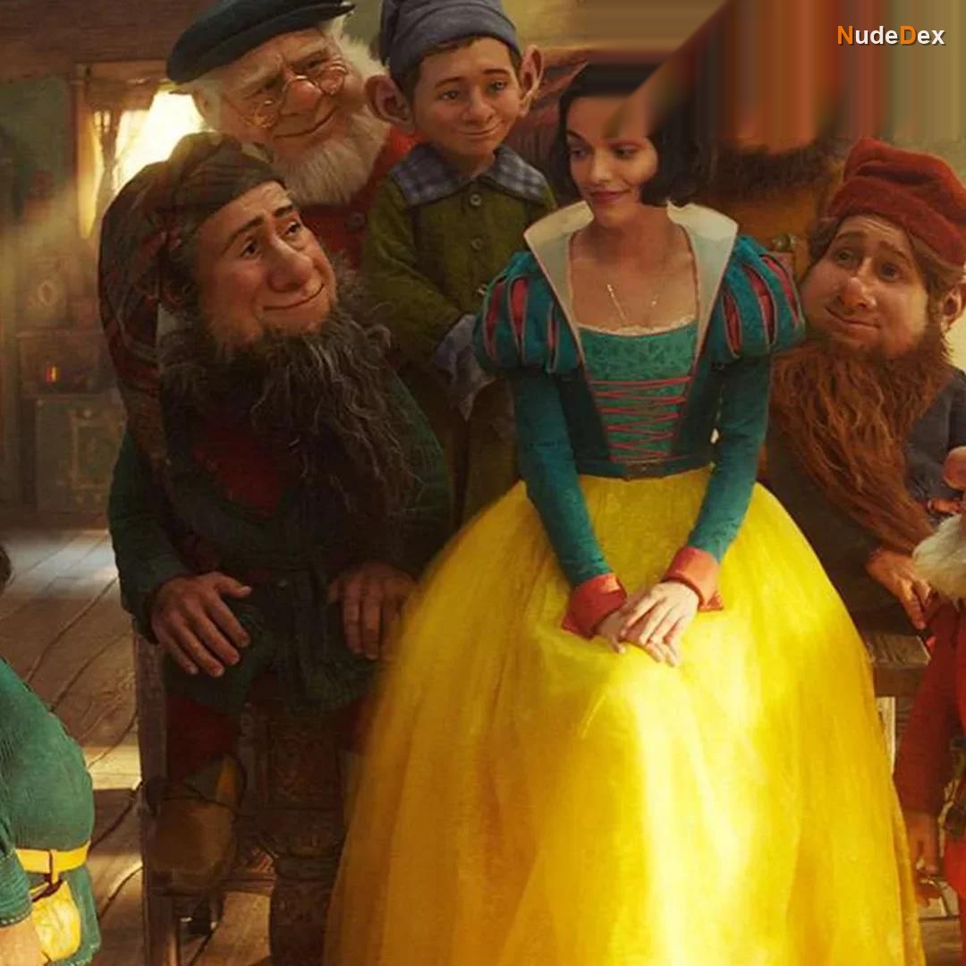 Rachel Zegler in Snow White, photo 3