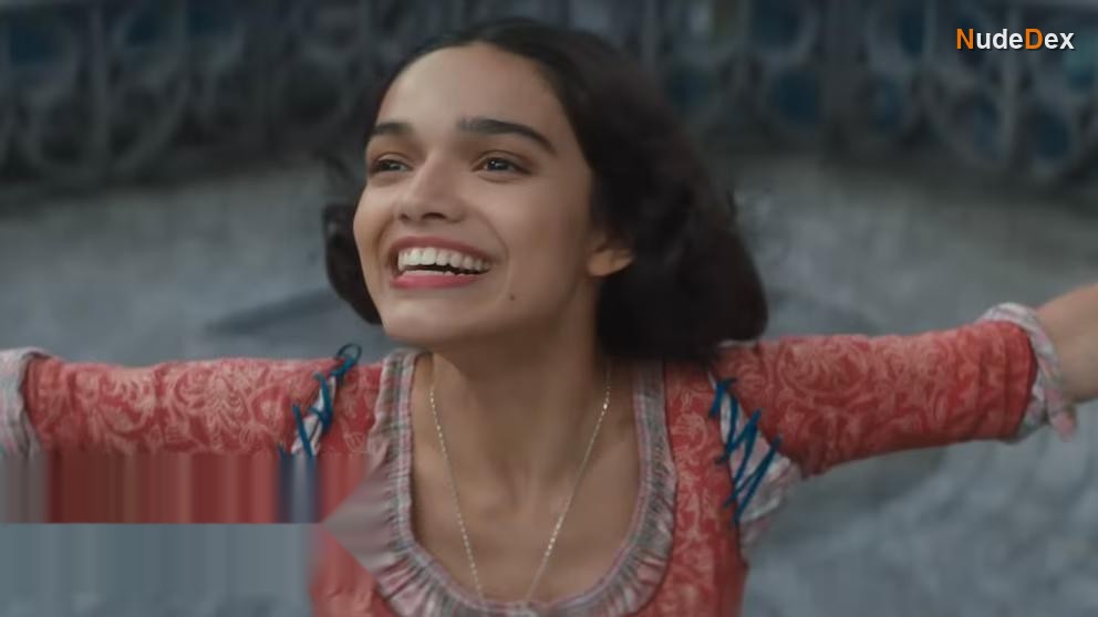 Rachel Zegler in Snow White, photo 9