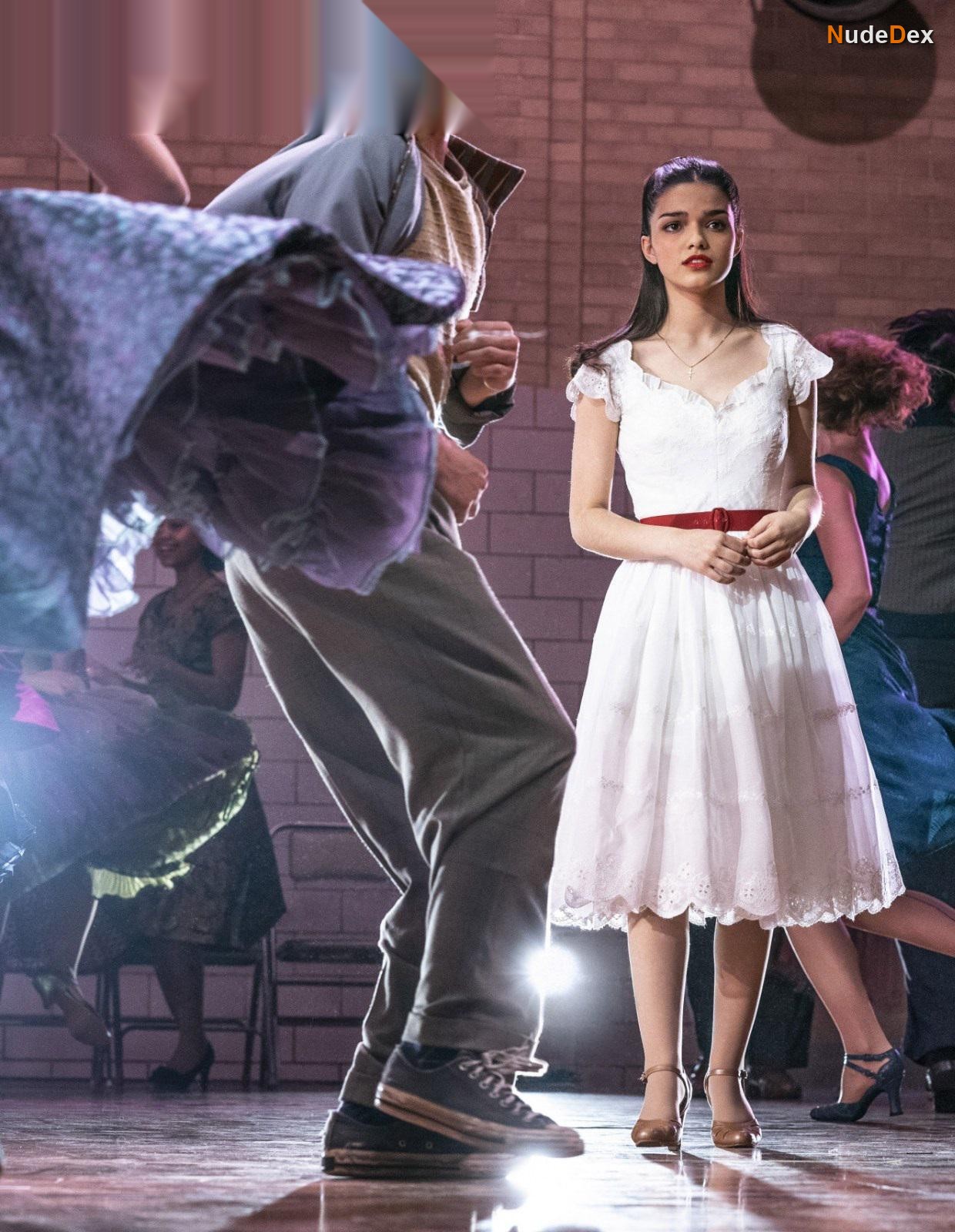 Rachel Zegler in West Side Story, photo 5