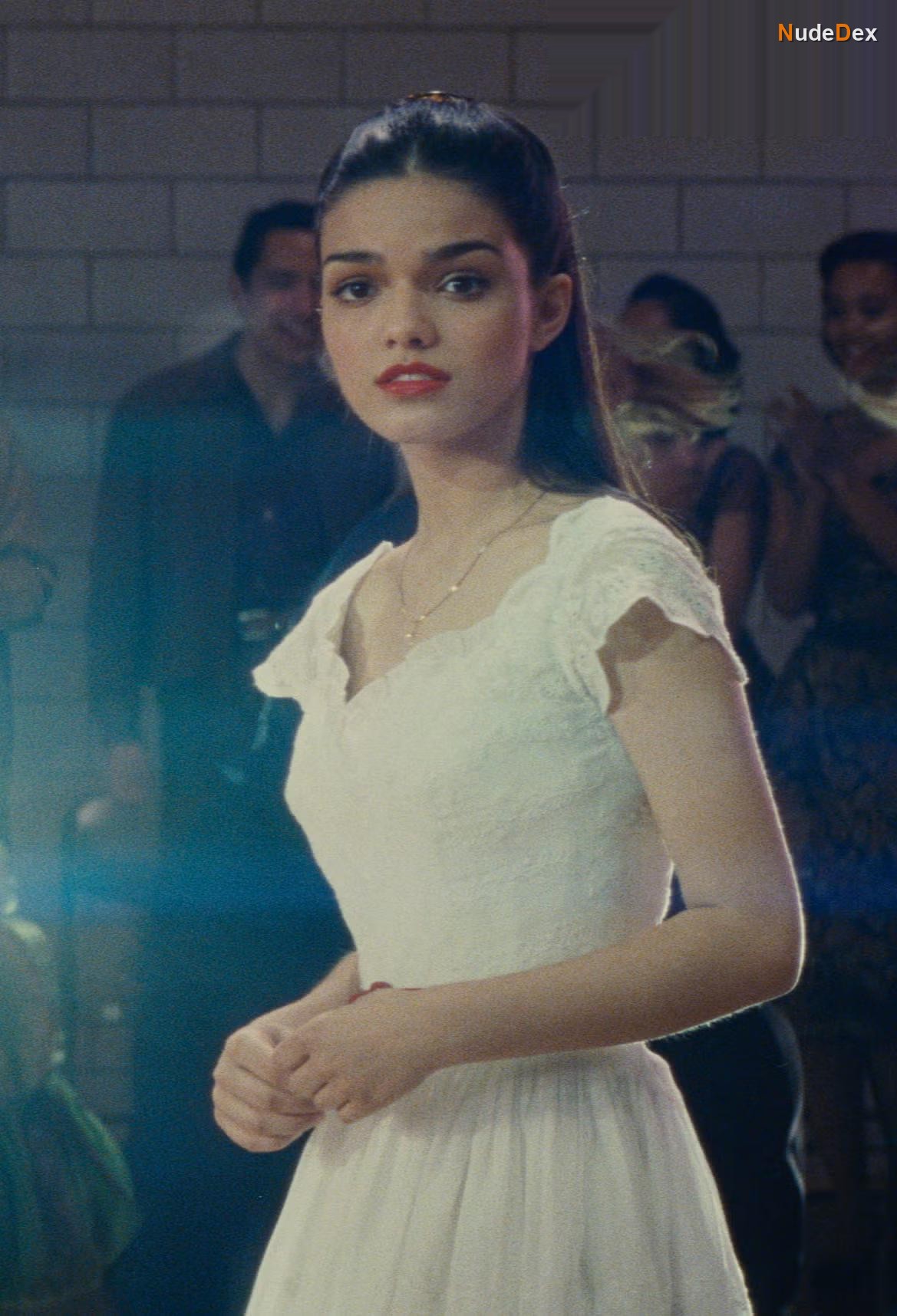 Rachel Zegler in West Side Story, photo 7