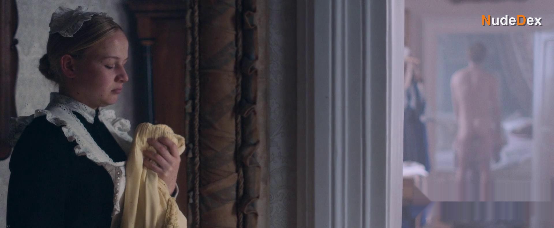 Radka Caldova in The Chambermaid, photo 4