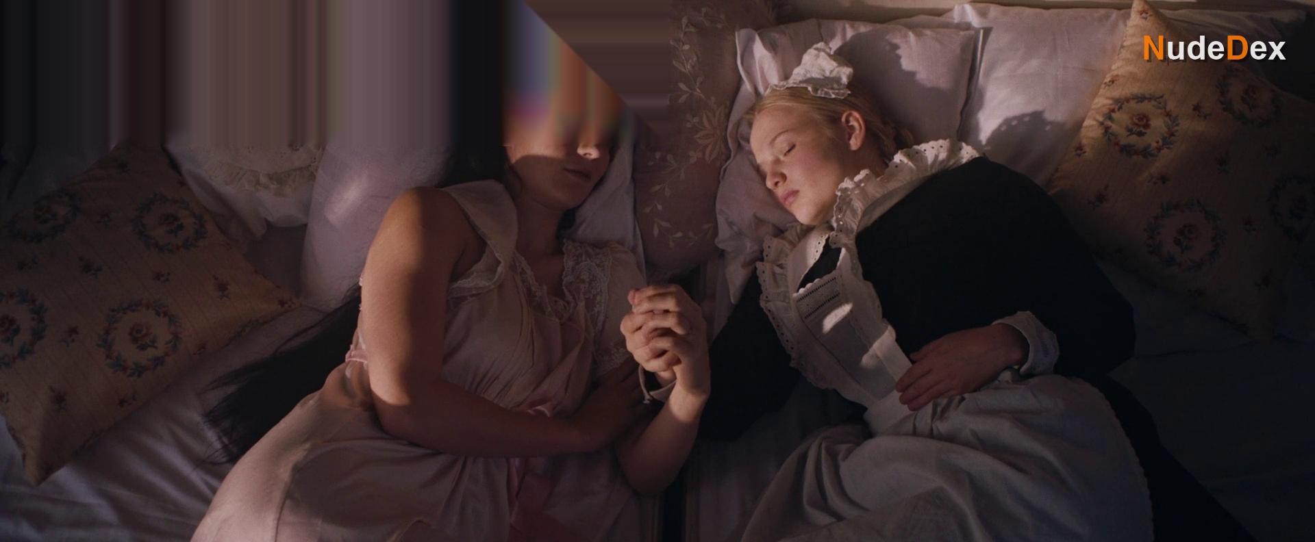 Radka Caldova in The Chambermaid, photo 16