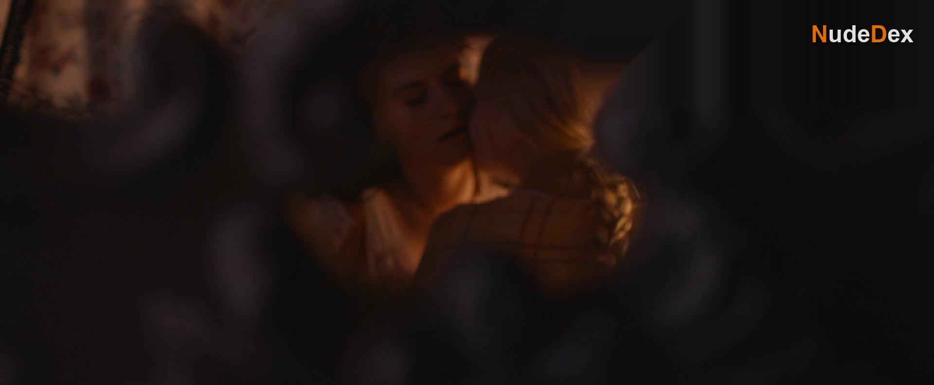 Radka Caldova in The Chambermaid, photo 21