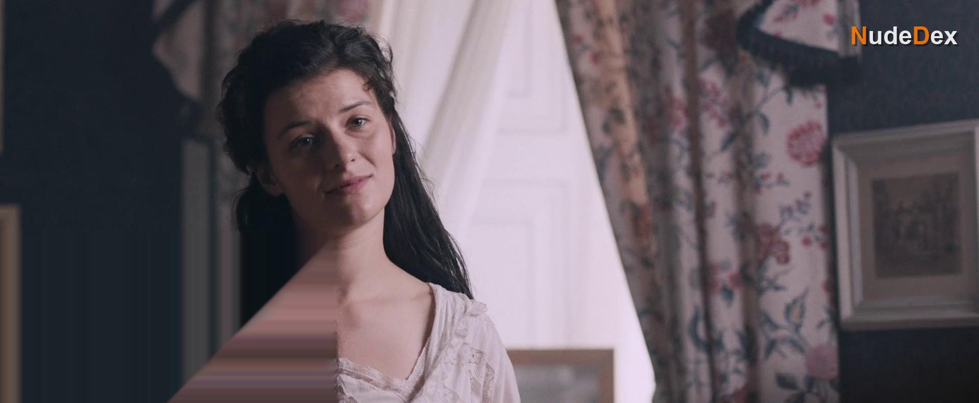 Radka Caldova in The Chambermaid, photo 26