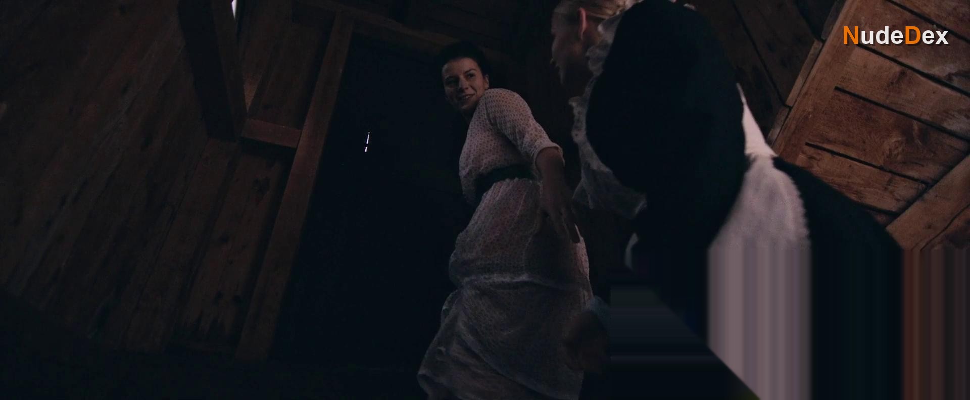 Radka Caldova in The Chambermaid, photo 33