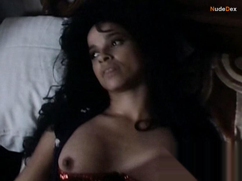 Rae Dawn Chong in Boulevard, photo 3