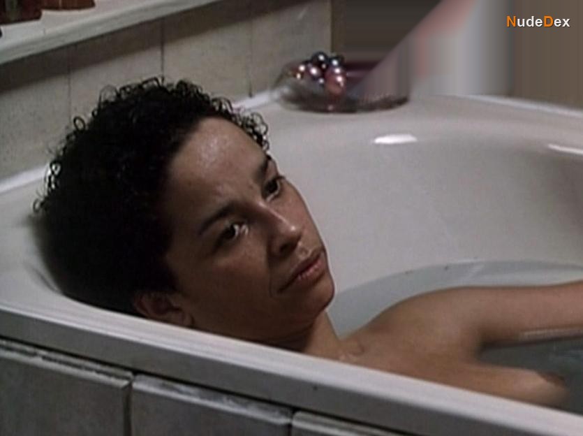 Rae Dawn Chong in Boulevard, photo 6