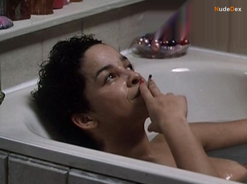 Rae Dawn Chong in Boulevard, photo 7