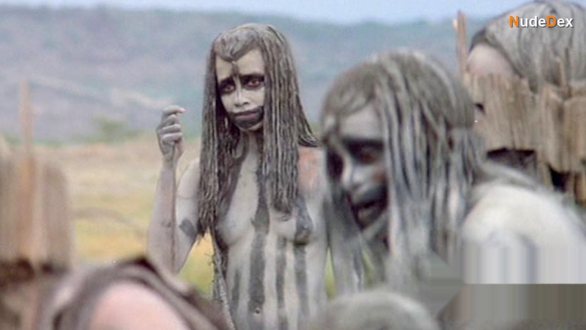 Rae Dawn Chong in Quest For Fire, photo 4