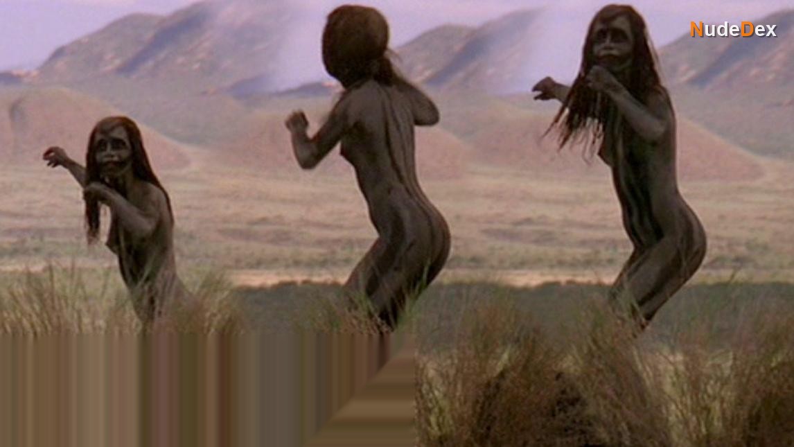 Rae Dawn Chong in Quest For Fire, photo 5