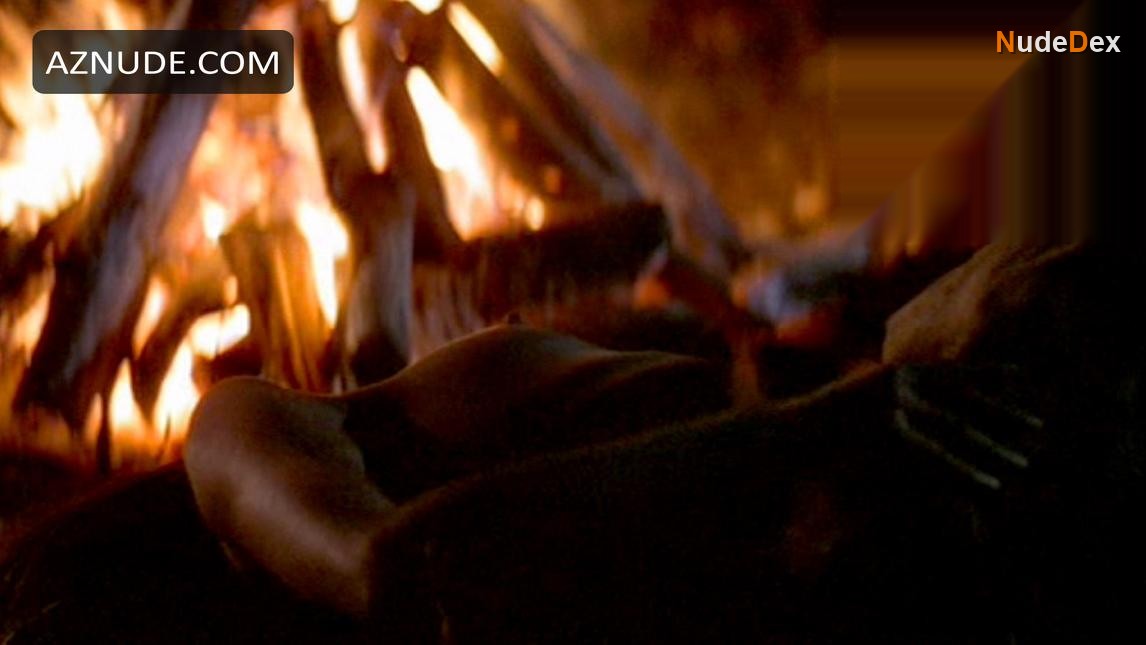 Rae Dawn Chong in Quest For Fire, photo 6