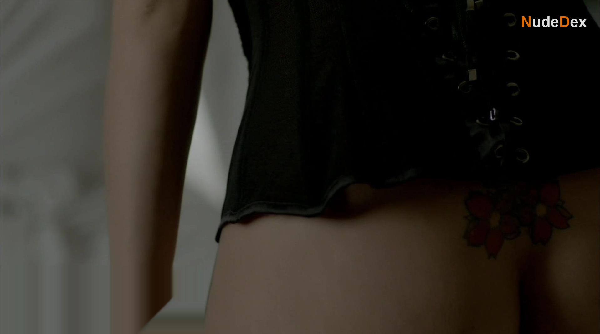 Rafaela Mandelli in O Negocio, photo 14