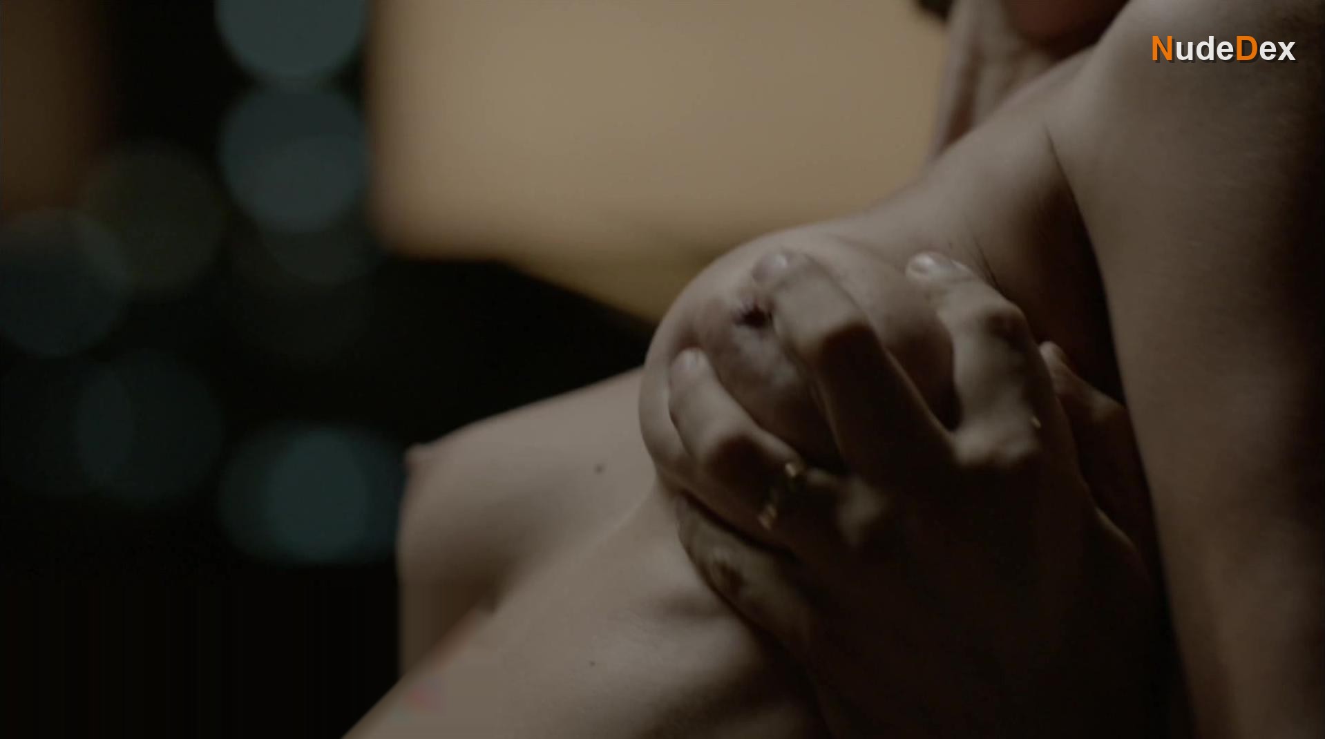 Rafaela Mandelli in O Negocio, photo 17
