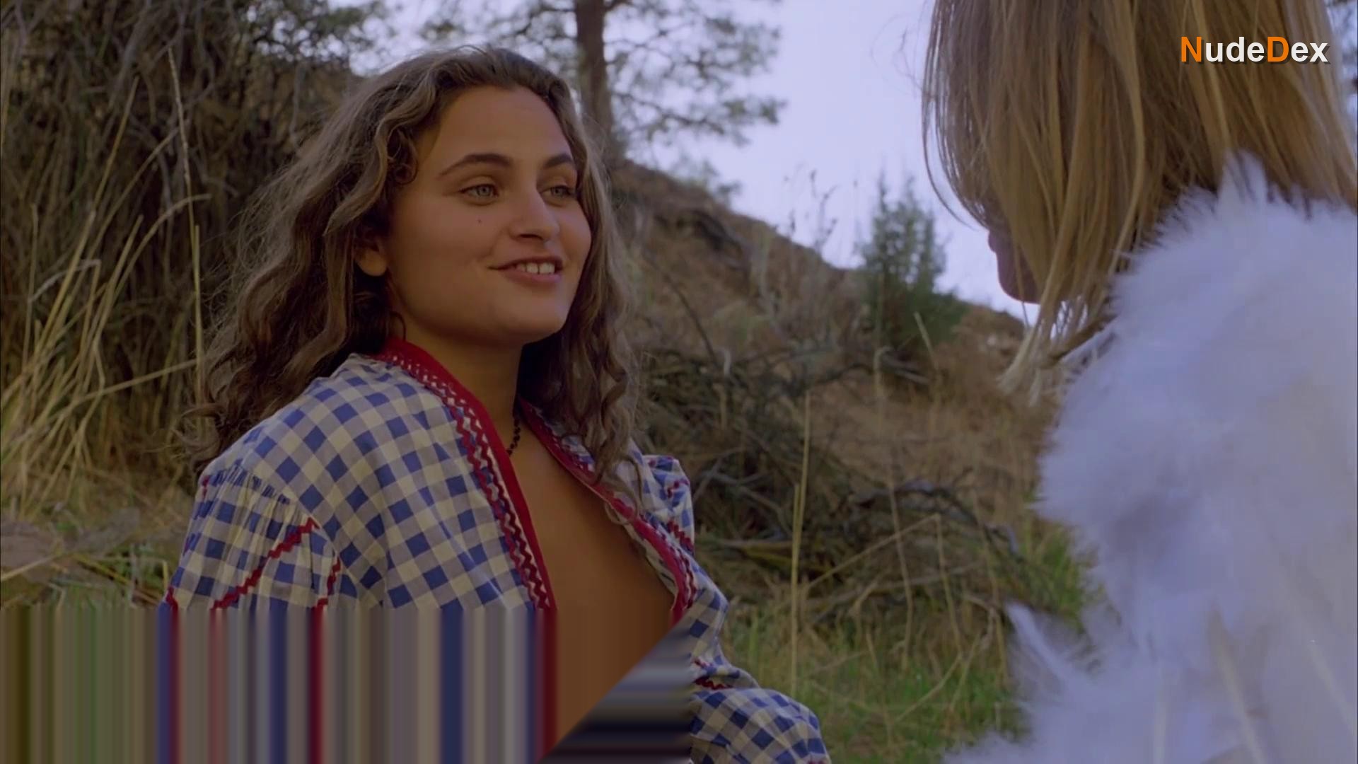 Rain Phoenix in Even Cowgirls Get The Blues, photo 5