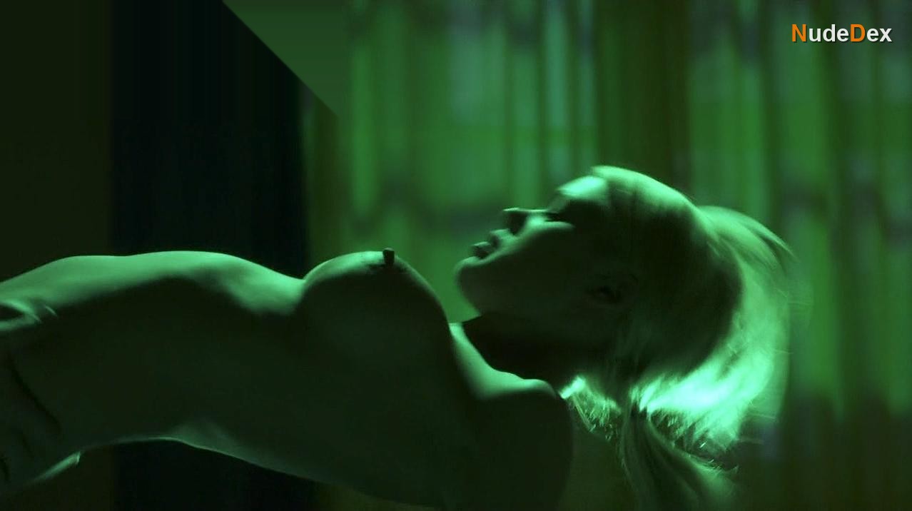 The Girl's Guide To Depravity in The Girl S Guide To Depravity, photo 7