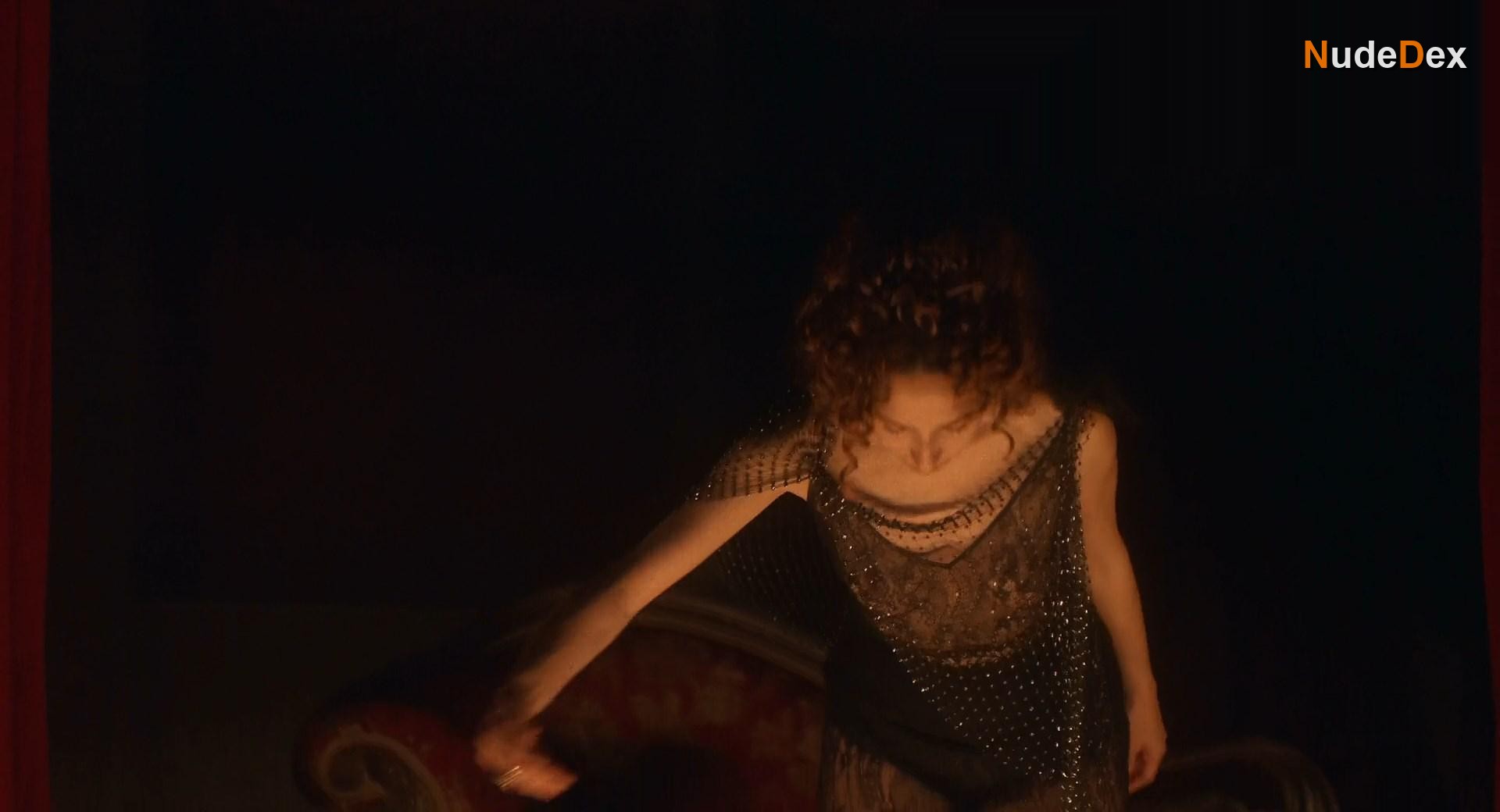 Rebecca Dayan in Tesla, photo 6