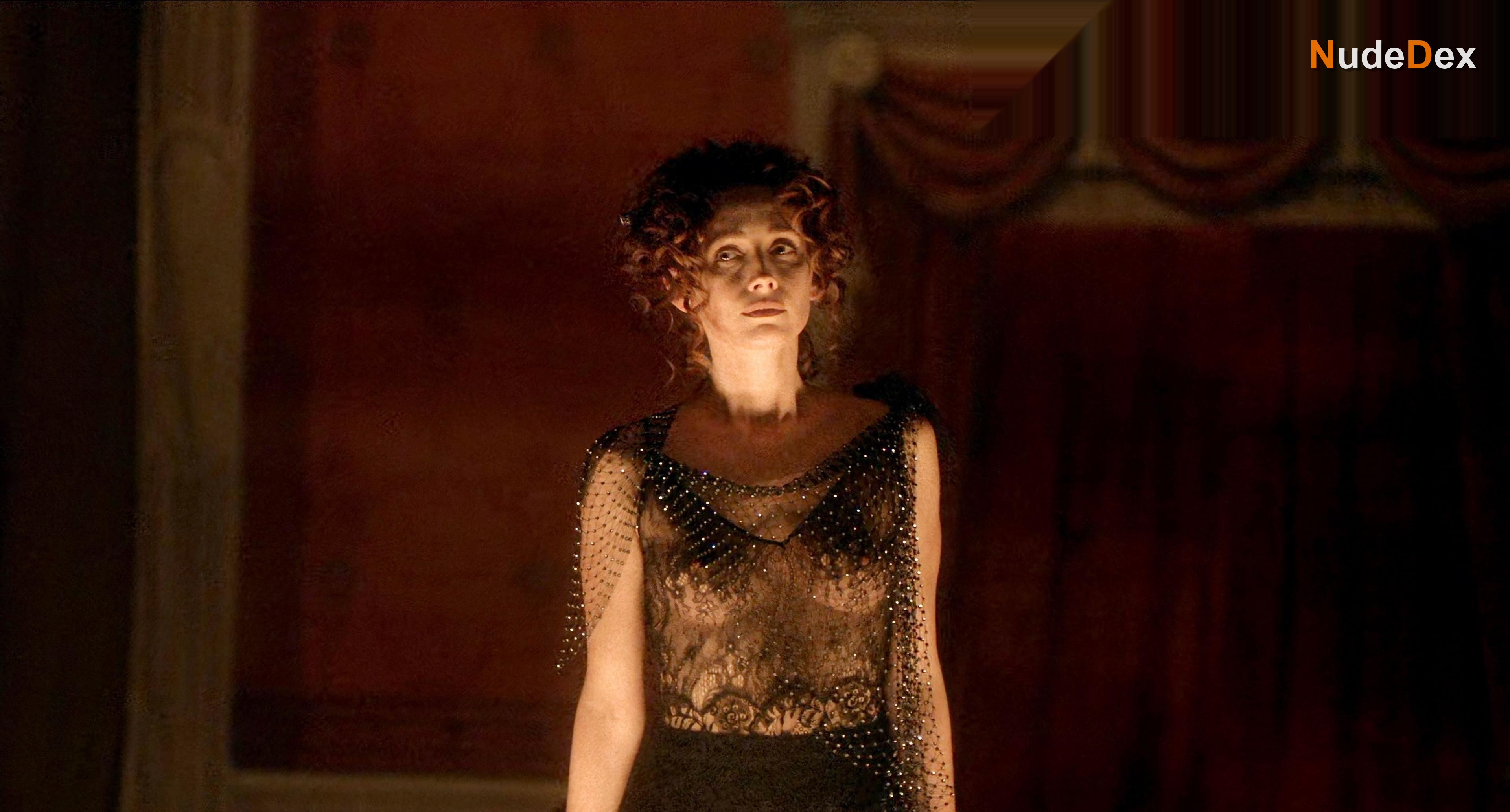 Rebecca Dayan in Tesla, photo 9