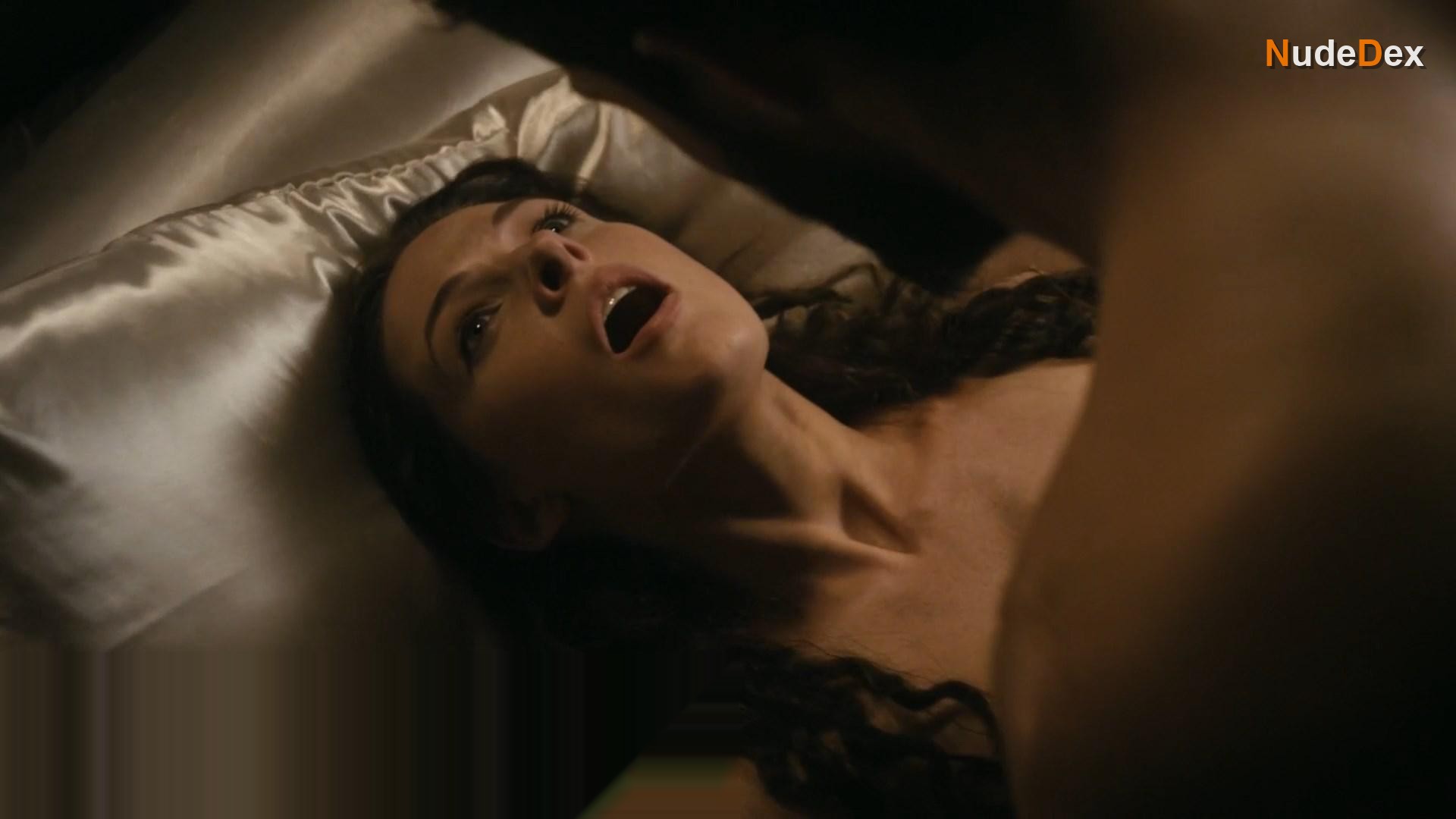 Rebecca Ferguson in The Red Tent, photo 3
