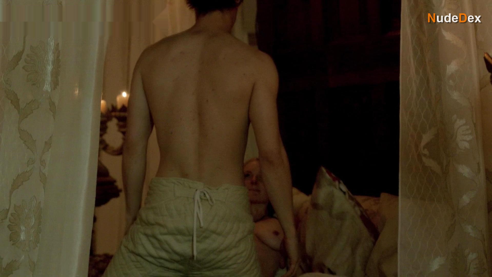 Rebecca Ferguson in The White Queen, photo 9