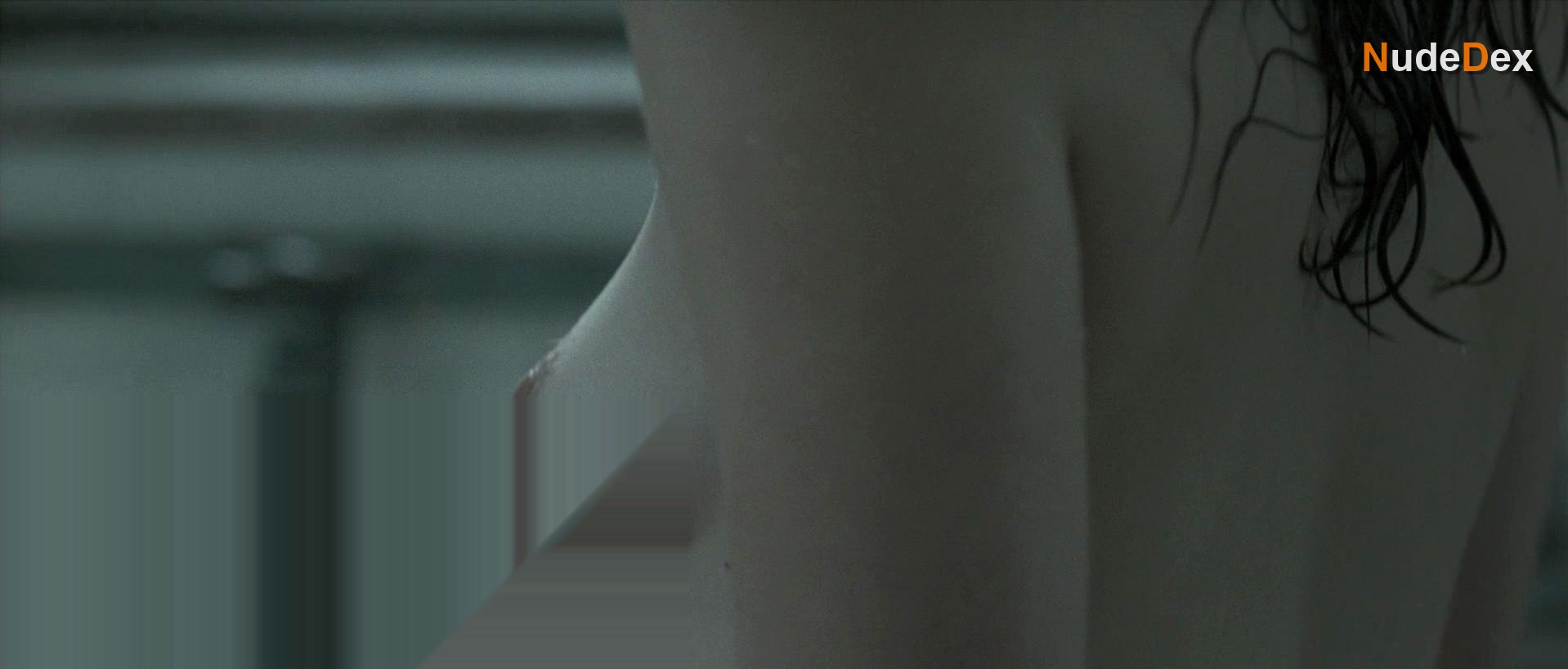 Rebecca Hall in The Awakening, photo 1