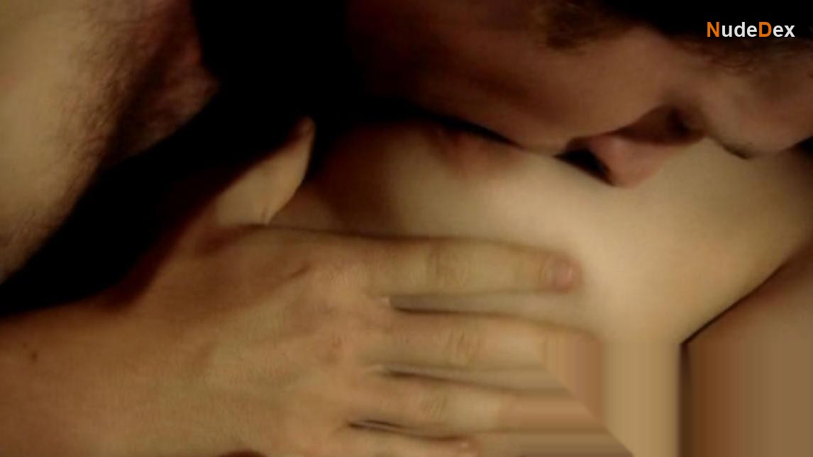Rebecca Hall in Wide Sargasso Sea, photo 6