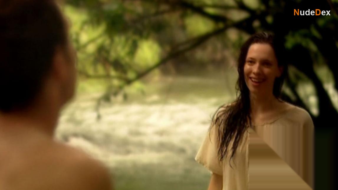 Rebecca Hall in Wide Sargasso Sea, photo 7
