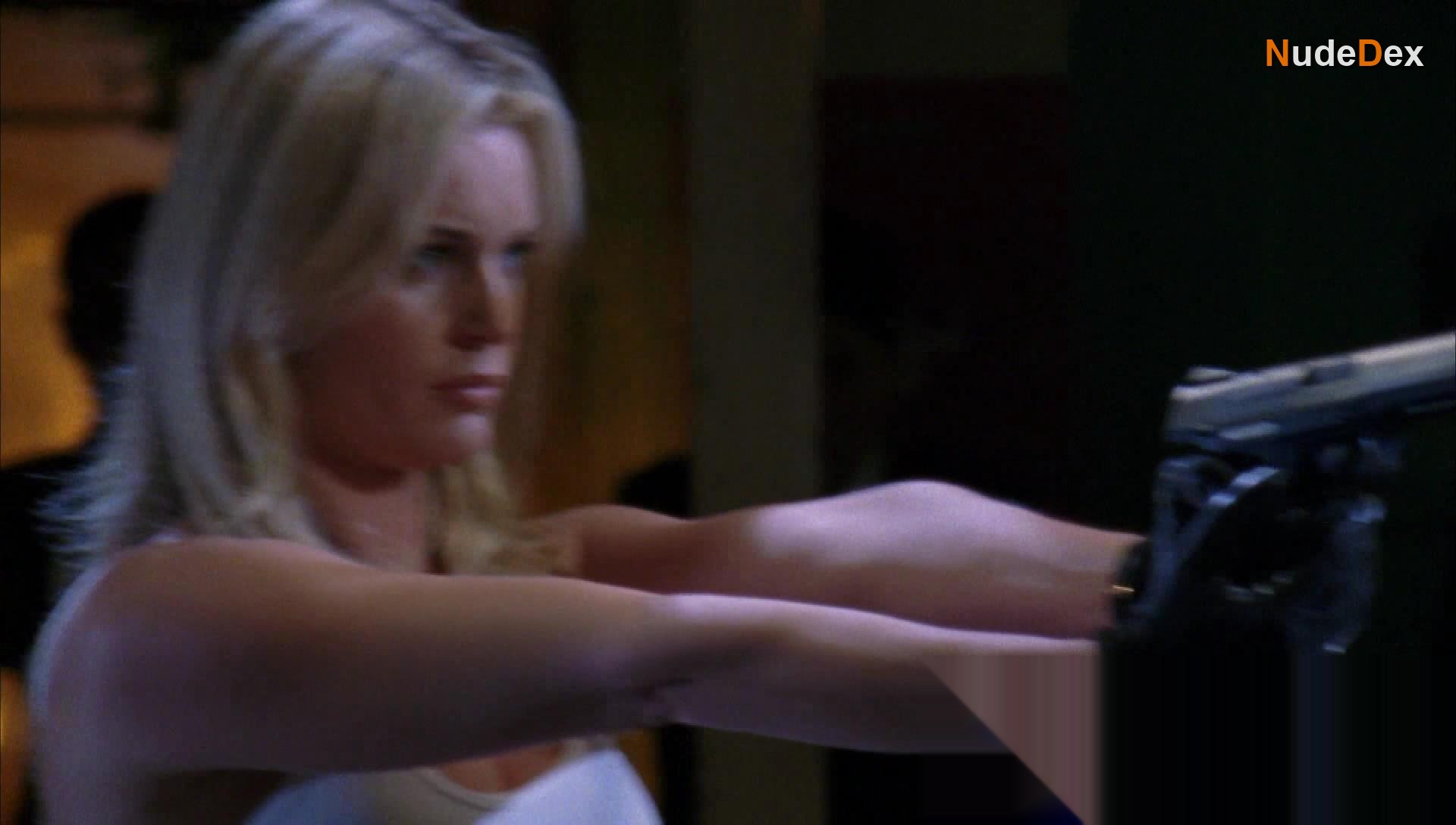 Rebecca Romijn in Chuck, photo 5