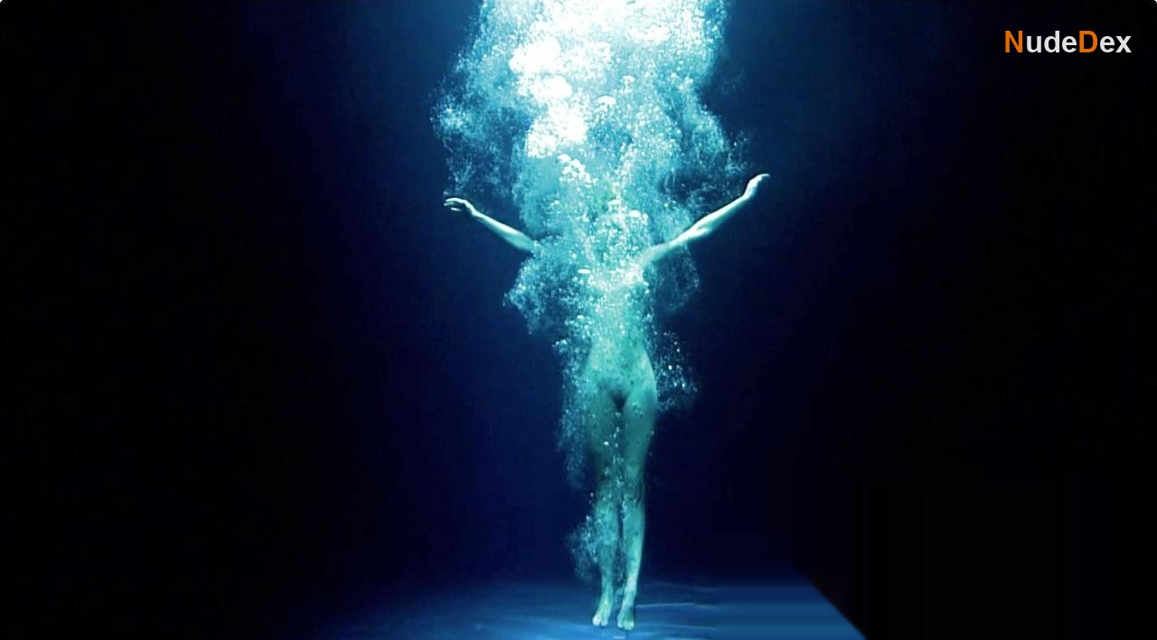 Rebecca Romijn in Femme Fatale, photo 10