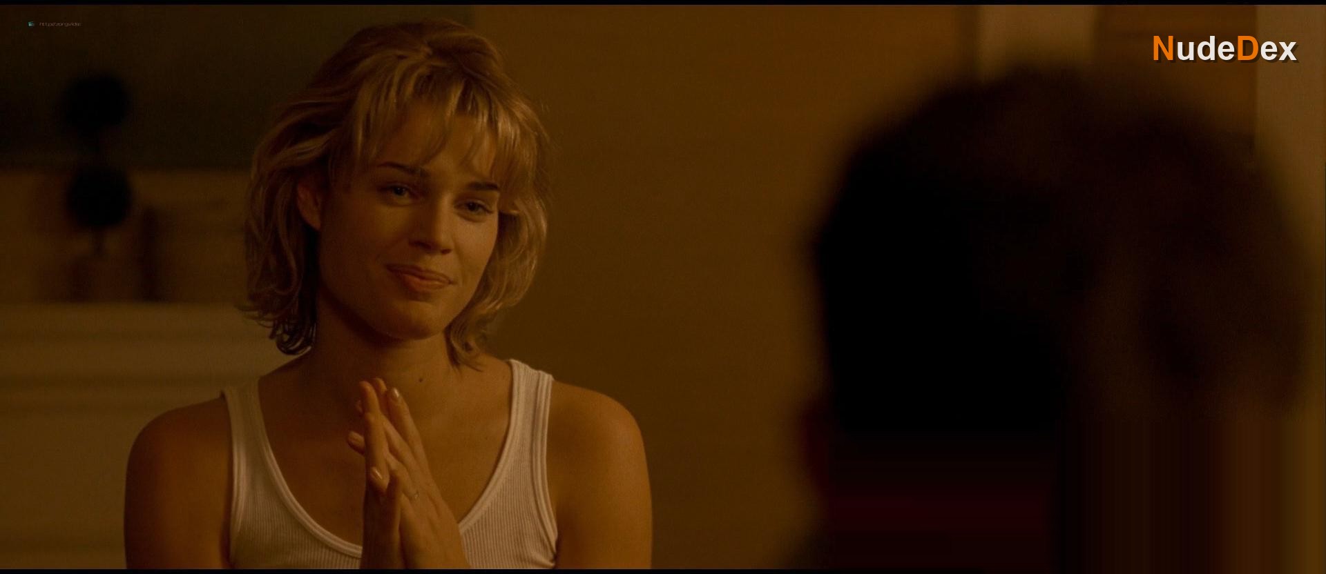 Rebecca Romijn in Godsend, photo 1