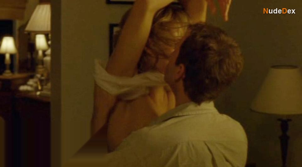 Rebecca Romijn in Godsend, photo 11