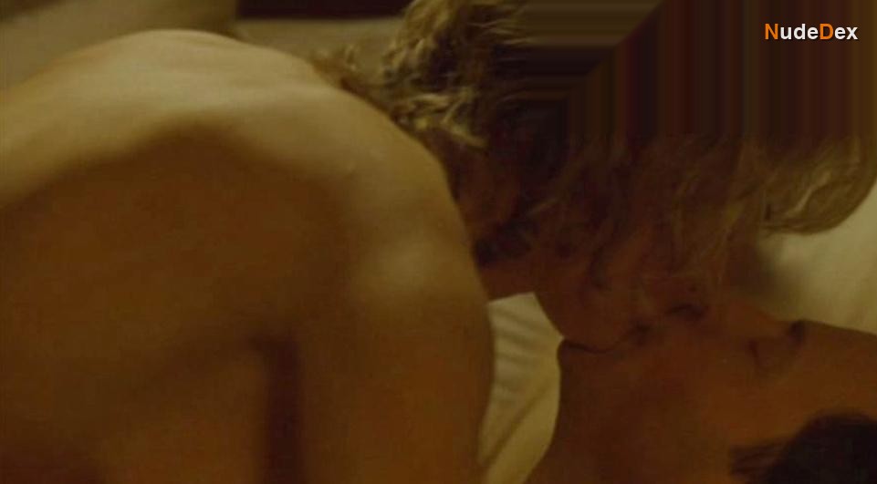 Rebecca Romijn in Godsend, photo 13