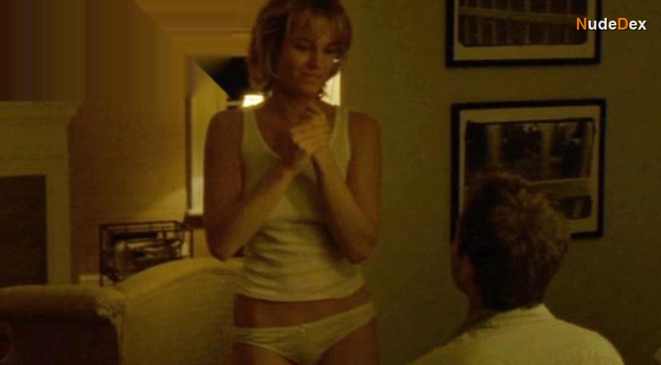 Rebecca Romijn in Godsend, photo 16