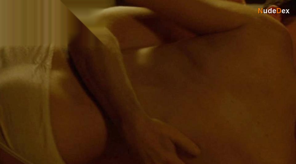 Rebecca Romijn in Godsend, photo 17