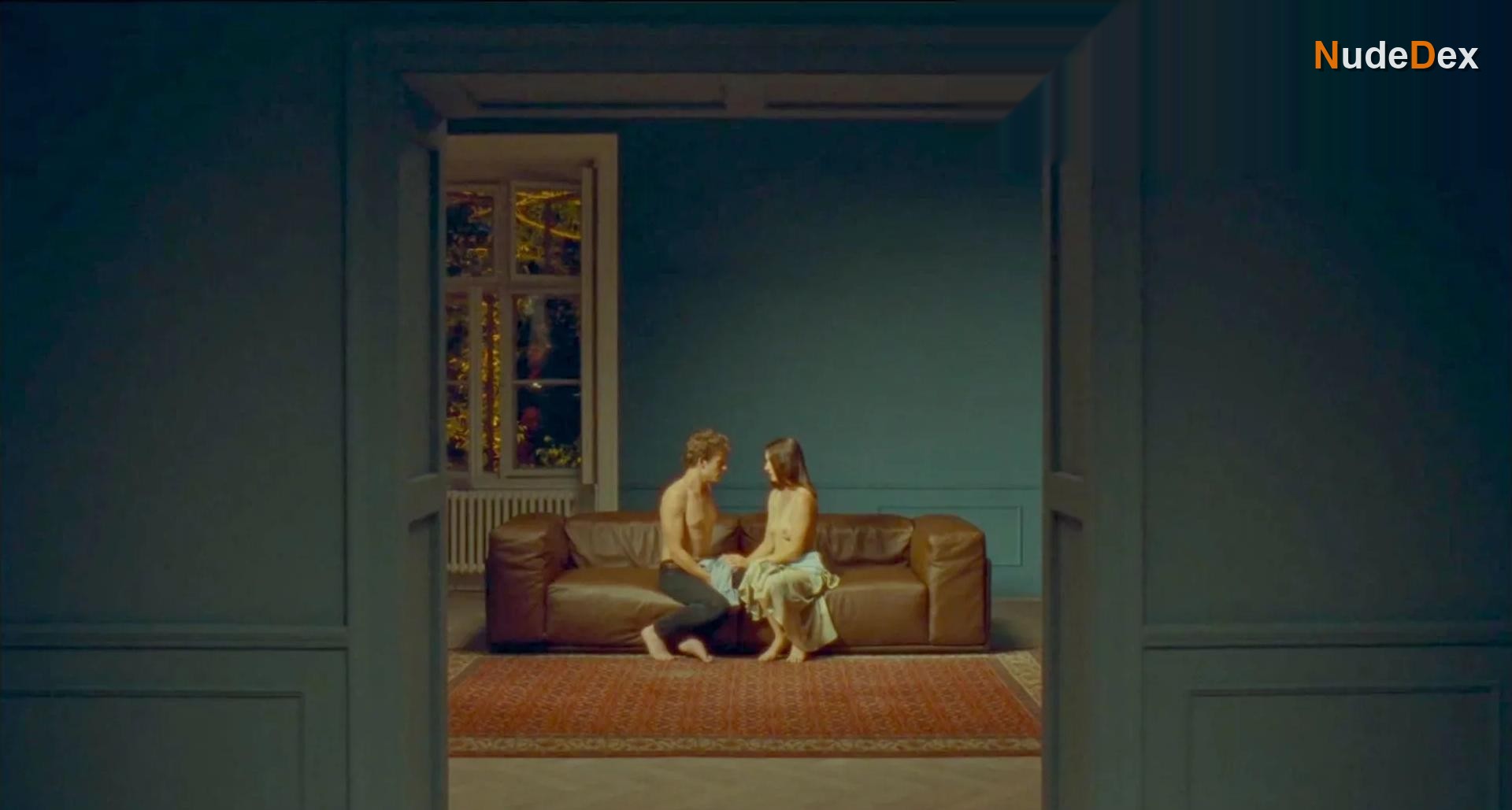 Rebeka Polakova in Nobody Likes Me, photo 16