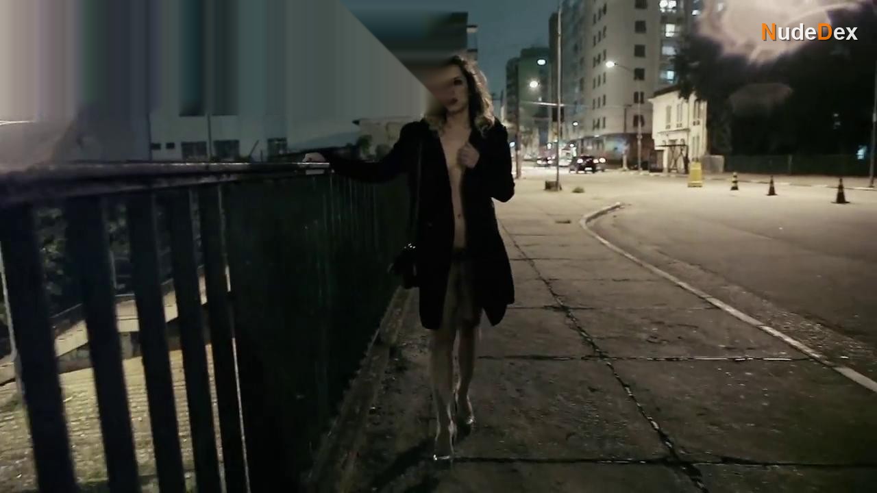 Renata Sarmento in Nina!, photo 4