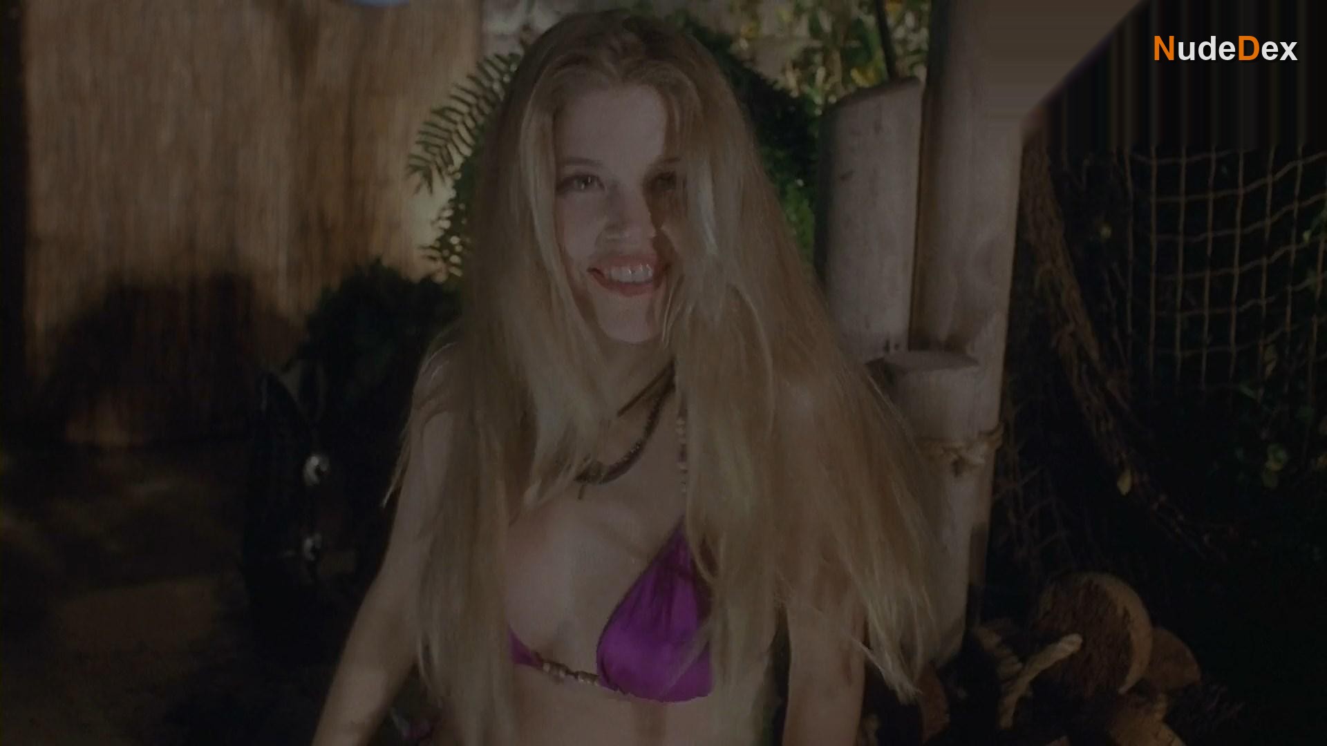Renee Allman in The Stoned Age, photo 18